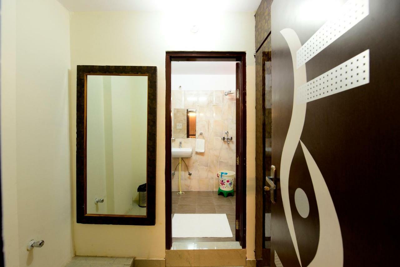 Hotel Radha Nikunj Residency ジャイプール エクステリア 写真