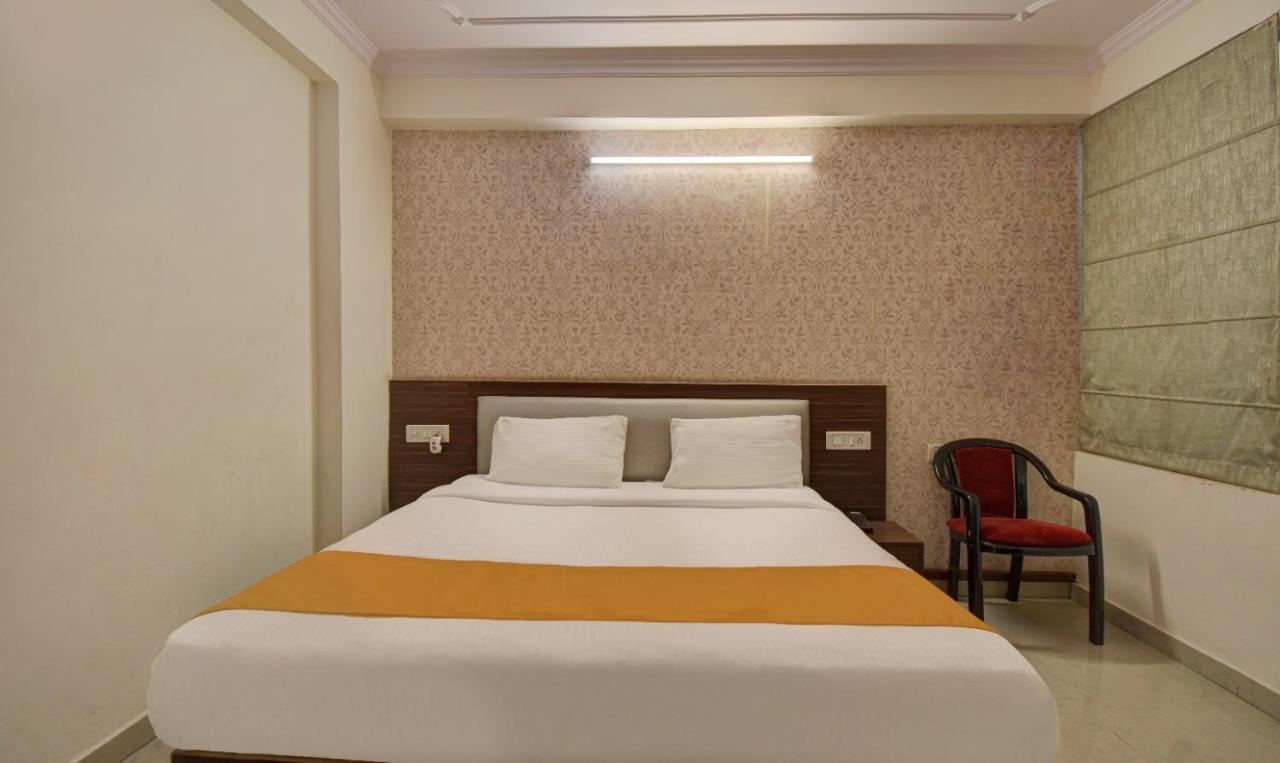 Hotel Radha Nikunj Residency ジャイプール エクステリア 写真
