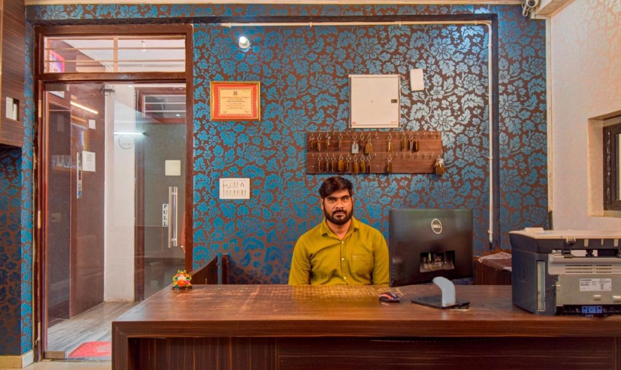 Hotel Radha Nikunj Residency ジャイプール エクステリア 写真