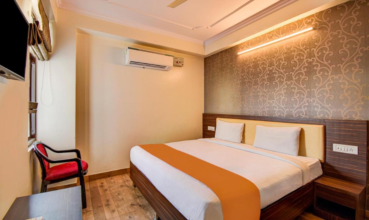 Hotel Radha Nikunj Residency ジャイプール エクステリア 写真