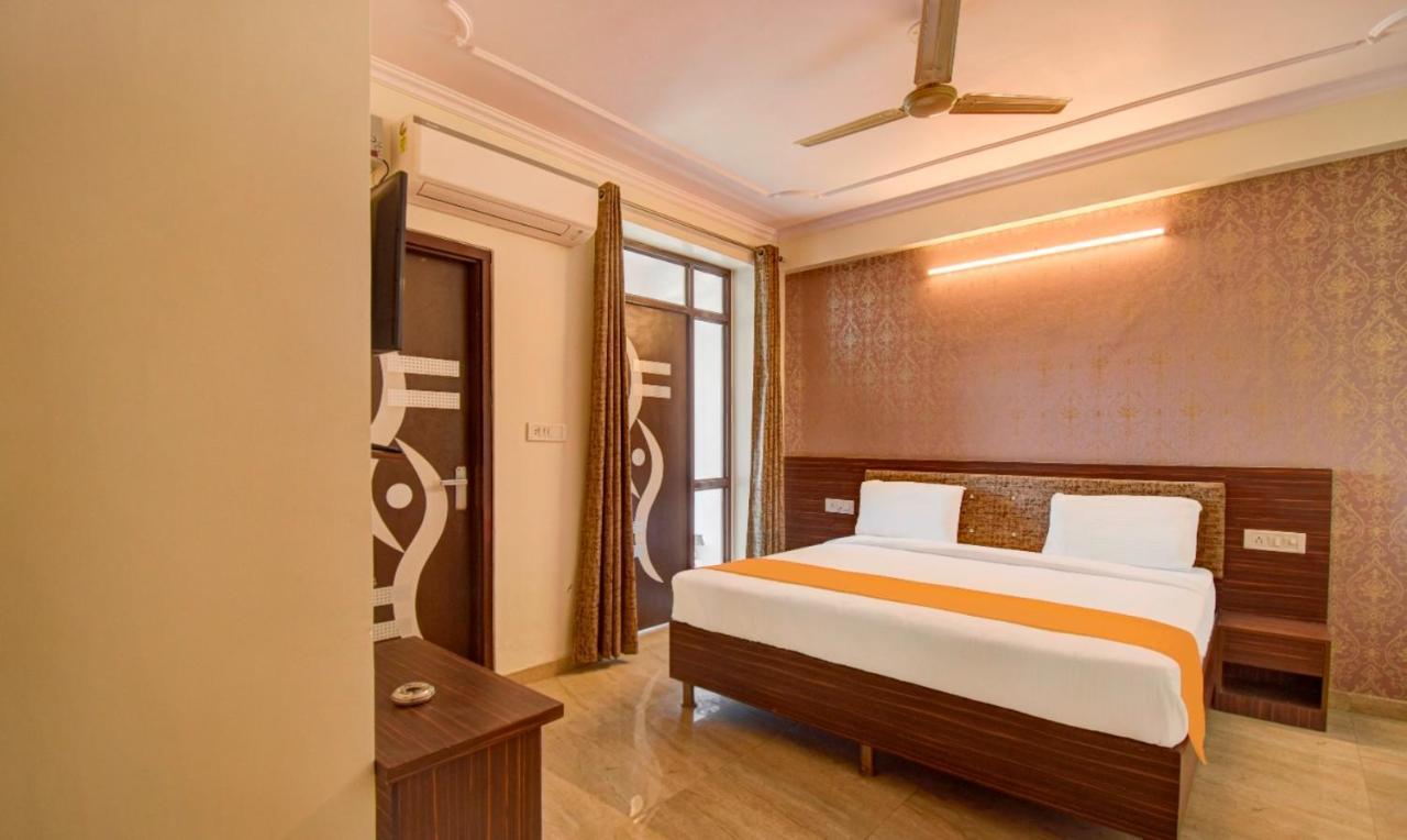 Hotel Radha Nikunj Residency ジャイプール エクステリア 写真